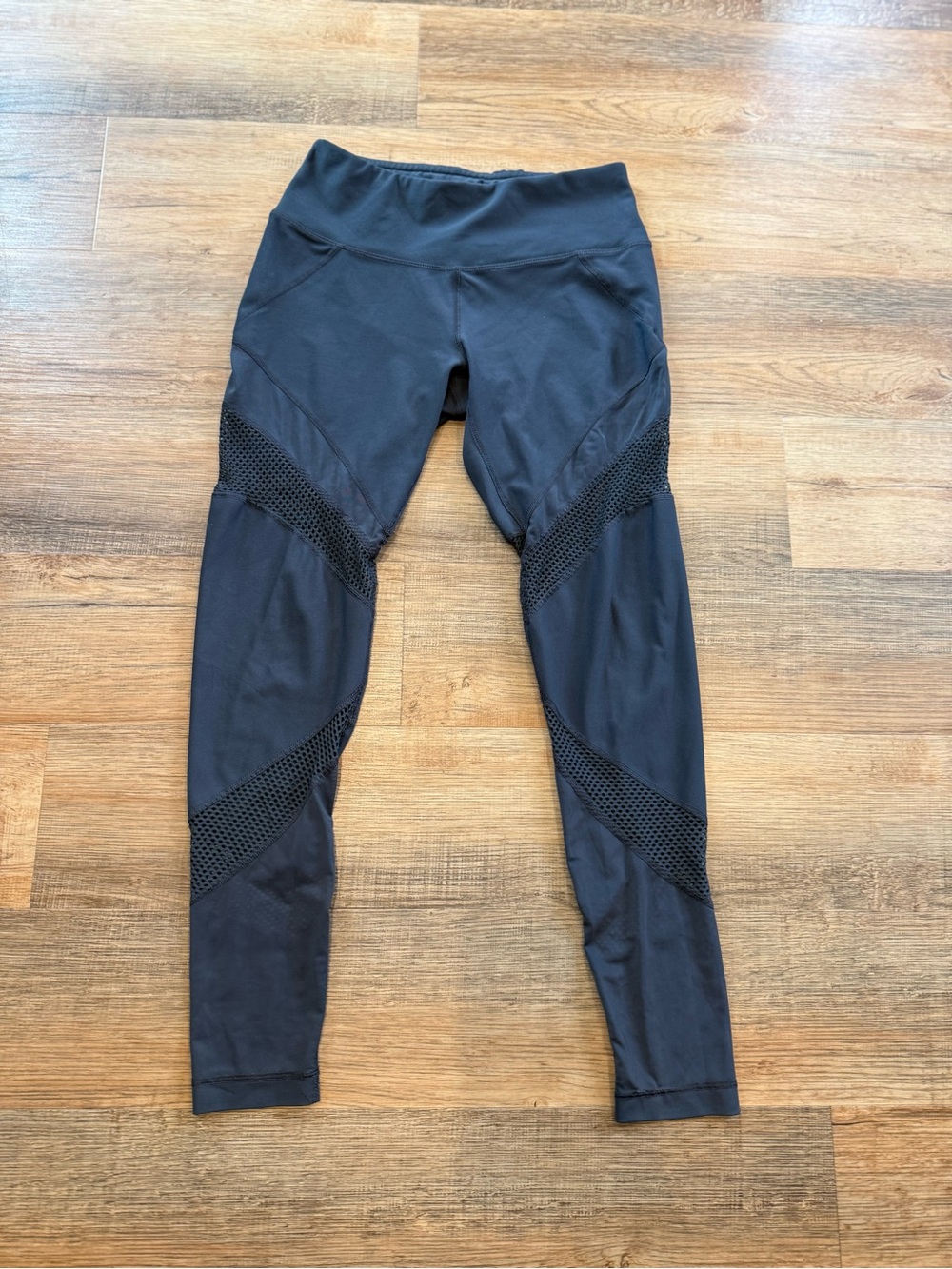 Women's Black Mesh-Detail High-Waist Leggings